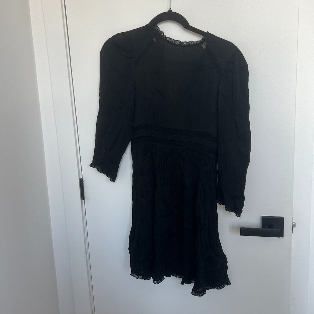 ARITIZIA Wilfred black long sleeve dress with lace detail size 2